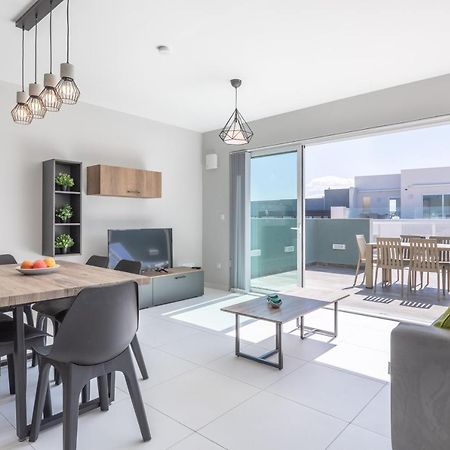Unique Penthouse With Private Heated Jacuzzi, Close To Restaurants And Night Life Is-Swieqi エクステリア 写真